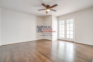 Charming Monticello Townhome – 4 Beds, Updated Kitchen & On-Site Parking