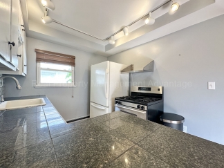 Spacious 3-Bed in Prime Ferndale Location – Walk to Downtown