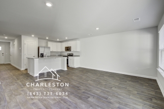 956 Long Bluff Rd - Available 10/14