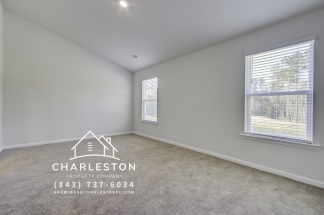 956 Long Bluff Rd - Available 10/14