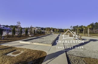 956 Long Bluff Rd - Available 10/14