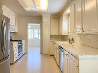 San Jose Rose Garden Executive 3 Bedroom Home With Pool!