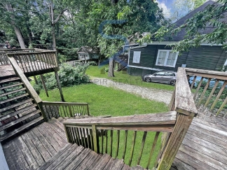 Move in before November 15th and choose your reward: a $250 Amazon Gift Card or a 55 Smart TV!