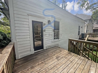 Move in before November 15th and choose your reward: a $250 Amazon Gift Card or a 55 Smart TV!