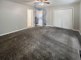 184 Hiram Terrace - Cozy Up This Fall With Our Latest Offers! Move in before September 15th and choose your reward: a $250 Amazon Gift Card or a 55 Smart TV!