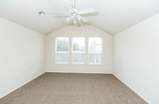 Beautiful Home in Yukon Near Turnpike! Includes Storm Shelter!