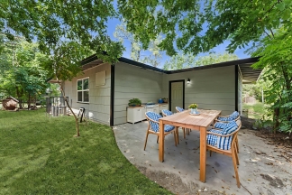 6515 Beekman Road 6515 Beekman Road