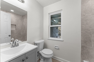 6515 Beekman Road 6515 Beekman Road