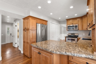 538 Creekview Circle