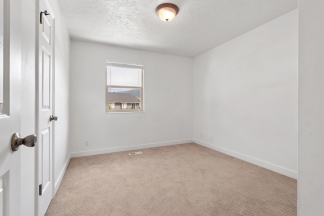 538 Creekview Circle