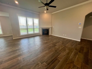 Gorgeous 3 Bedroom/2 Bathroom Home Available for Rent!