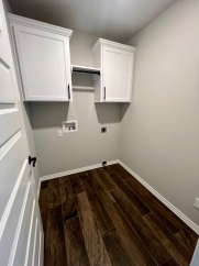 Gorgeous 3 Bedroom/2 Bathroom Home Available for Rent!