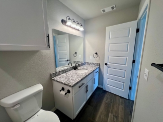Gorgeous 3 Bedroom/2 Bathroom Home Available for Rent!