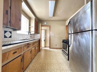 Charming 2-Bed/1-Bath Ranch, Massive Basement, Close to Chrysler Plant!