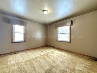 Charming 2-Bed/1-Bath Ranch, Massive Basement, Close to Chrysler Plant!