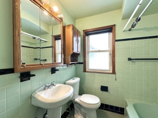 Charming 2-Bed/1-Bath Ranch, Massive Basement, Close to Chrysler Plant!