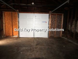 3 BR 1 BA House with Garage, Central Air, and Fenced Backyard (SECTION 8 APPROVED)
