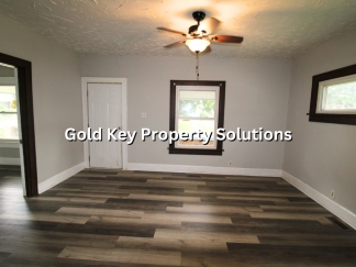 3 BR 1 BA House with Garage, Central Air, and Fenced Backyard (SECTION 8 APPROVED)