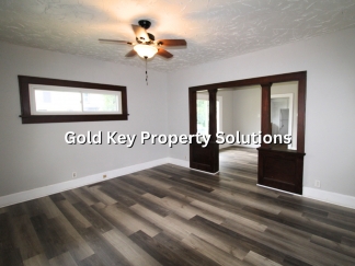 3 BR 1 BA House with Garage, Central Air, and Fenced Backyard (SECTION 8 APPROVED)