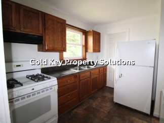 3 BR 1 BA House with Garage, Central Air, and Fenced Backyard (SECTION 8 APPROVED)