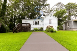 3469 Glen Rd - Cozy Up This Fall With Our Latest Offers! Move in before September 15th and choose your reward: a $250 Amazon Gift Card or a 55 Smart TV!