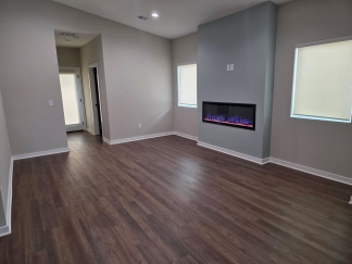 NEW 4 Bedroom 2 Bathroom Duplex - Renwick/Andale School District