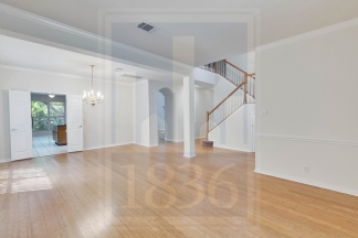 11508 Medallion Ln - Pink Team