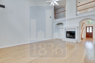 11508 Medallion Ln - Pink Team