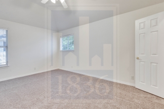 11508 Medallion Ln - Pink Team