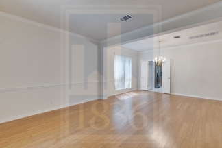11508 Medallion Ln - Pink Team