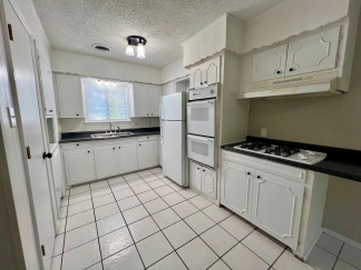 5 Bedroom/2 Bathroom Barling Home Available for Rent SOON! 5 Bedroom/2 Bathroom Barling Home Available for Rent SOON!