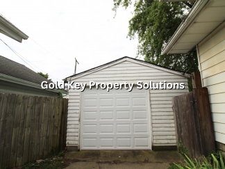 Adorable 2 BR 1 BA House with Garage and Central Air (SECTION 8 APPROVED)