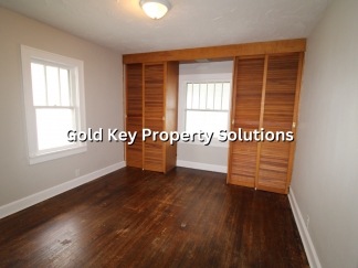 Adorable 2 BR 1 BA House with Garage and Central Air (SECTION 8 APPROVED)