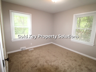 Updated 3 BR 1 BA House with Upgraded Appliances (SECTION 8 APPROVED)