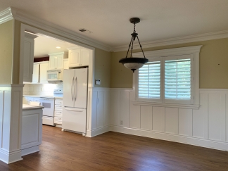 Fully Renovated 2 Bedroom Upstairs Unit with A/C