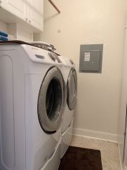 Fully Renovated 2 Bedroom Upstairs Unit with A/C