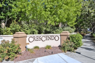 Stunning Remodeled Top-Level Condo in Crescendo at River Oaks!!!