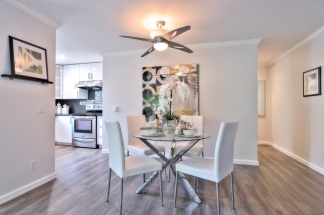 Stunning Remodeled Top-Level Condo in Crescendo at River Oaks!!!