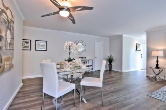 Stunning Remodeled Top-Level Condo in Crescendo at River Oaks!!!