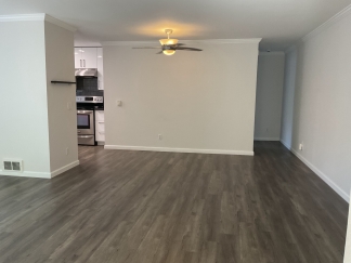 Stunning Remodeled Top-Level Condo in Crescendo at River Oaks!!!