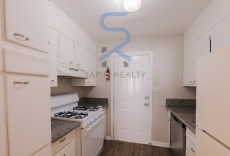 3300 College St Unit 17 - Cozy Up This Fall With Our Latest Offers! Move in before September 15th and choose your reward: a $250 Amazon Gift Card or a 55 Smart TV!