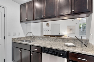 6700 Cooper Ln, Apt 30 - R25 - Pink Team