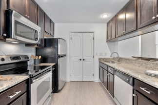6700 Cooper Ln, Apt 30 - R25 - Pink Team
