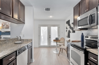 6700 Cooper Ln, Apt 30 - R25 - Pink Team