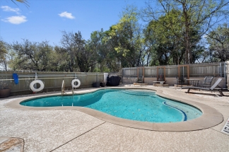 6700 Cooper Ln, Apt 30 - R25 - Pink Team
