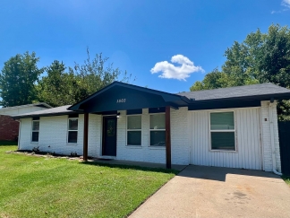 3 Bedroom, 1.5 Bathroom Home in Barling Available for Rent!
