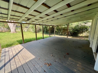 3 Bedroom, 1.5 Bathroom Home in Barling Available for Rent!