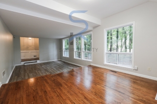 3000 Collier Dr - Cozy Up This Fall With Our Latest Offers! Move in before September 15th and choose your reward: a $250 Amazon Gift Card or a 55 Smart TV!