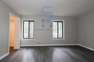 3000 Collier Dr - Cozy Up This Fall With Our Latest Offers! Move in before September 15th and choose your reward: a $250 Amazon Gift Card or a 55 Smart TV!