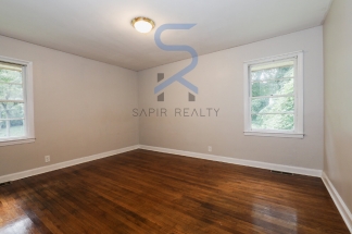4259 Lamar St - Cozy Up This Fall With Our Latest Offers! Move in before September 15th and choose your reward: a $250 Amazon Gift Card or a 55 Smart TV!